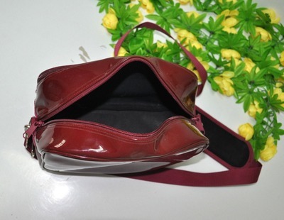 【廠家加工訂做 休閑包 商務(wù)包 單肩包 旅行包 公文包】價(jià)格,廠家,圖片,運(yùn)動(dòng)箱包,上海譽(yù)竹箱包-